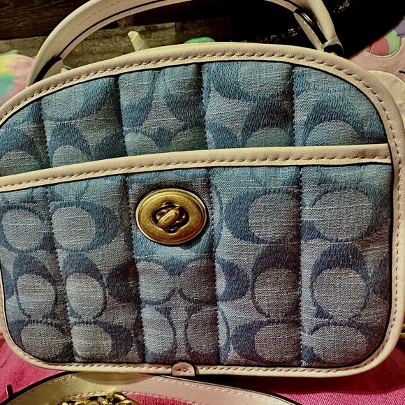 Brand new : COACH Signature Chambray With Quilting - Picture 13 of 17